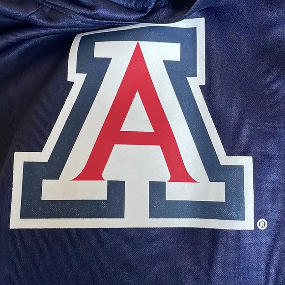 University of Arizona hoodie - Picture 4 of 5